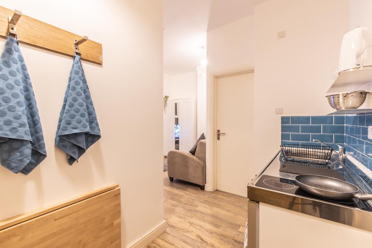 Cosy Modern Apartment, Grand Victorian Building, 5 Mins To Coventry City Centre Exterior photo